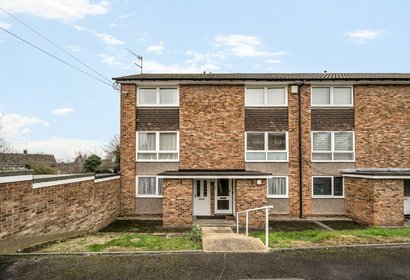 sold seaford close london 63871 - Gibbs Gillespie