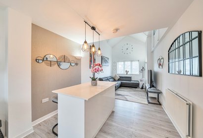 for sale ley farm close london 64331 - Gibbs Gillespie