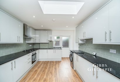 to let brackenbridge drive london 65754 - Gibbs Gillespie