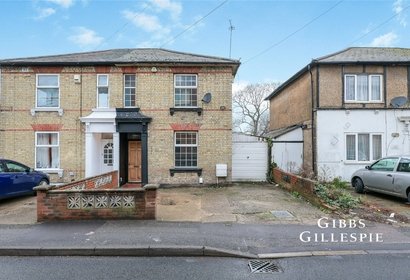 to let new road london 65786 - Gibbs Gillespie