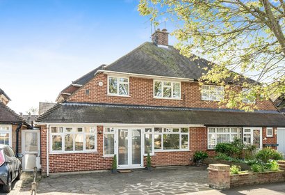 for sale cedar avenue london 65866 - Gibbs Gillespie