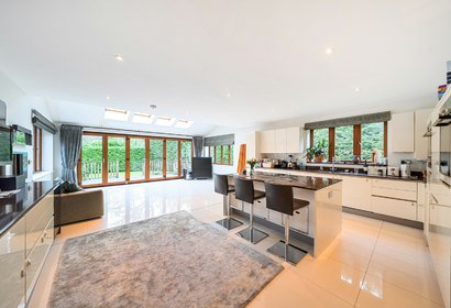 for sale high street london 66136 - Gibbs Gillespie