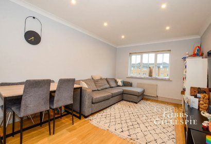let agreed postmasters lodge london 66182 - Gibbs Gillespie