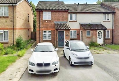 under offer lowdell close london 67394 - Gibbs Gillespie