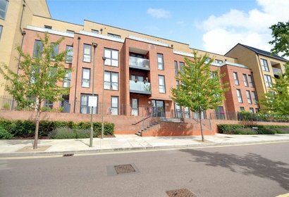 for sale lacey drive london 67485 - Gibbs Gillespie
