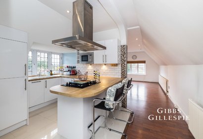 to let frithwood avenue london 67518 - Gibbs Gillespie