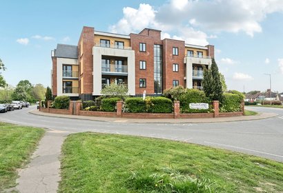 for sale moorfield road london 67680 - Gibbs Gillespie