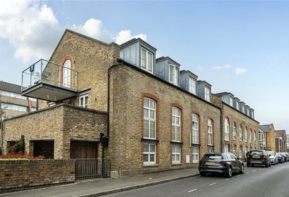for sale baptist court london 67966 - Gibbs Gillespie