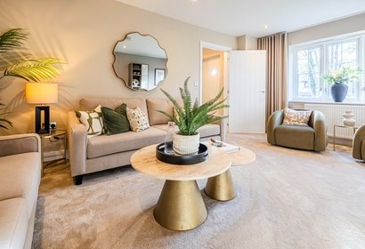 for sale pennwood grange london 68044 - Gibbs Gillespie