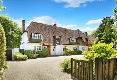 for sale dukes wood drive london 68762 - Gibbs Gillespie