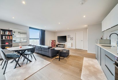 for sale field end road london 68769 - Gibbs Gillespie