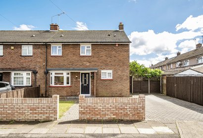 under offer beech close london 68958 - Gibbs Gillespie