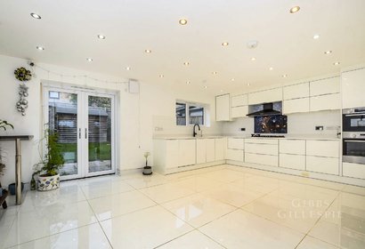 to let lange road london 68962 - Gibbs Gillespie