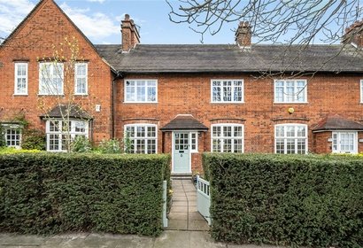for sale brentham way london 69350 - Gibbs Gillespie