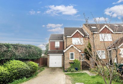 for sale harriet walker way london 69516 - Gibbs Gillespie