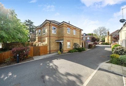 for sale woodcock way london 69926 - Gibbs Gillespie