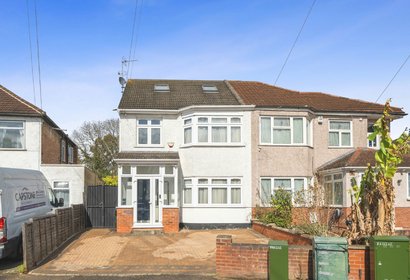 under offer canterbury road london 70209 - Gibbs Gillespie