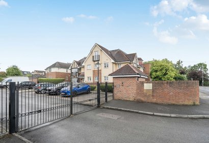 for sale fairfield road london 70614 - Gibbs Gillespie