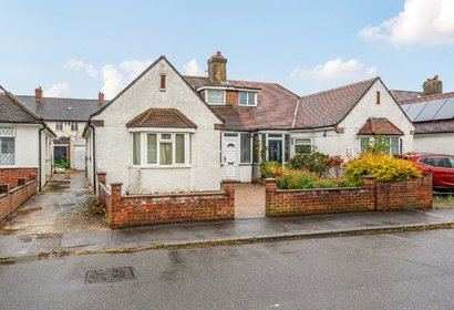 for sale willow gardens london 71100 - Gibbs Gillespie