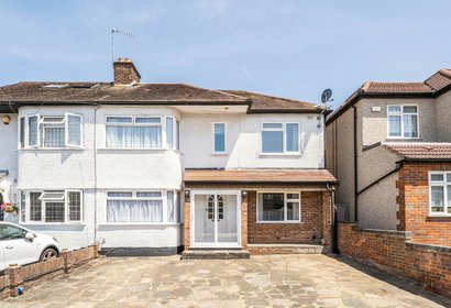under offer barnstaple road london 71970 - Gibbs Gillespie