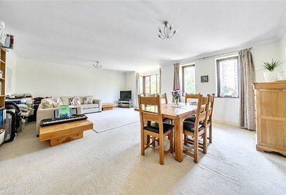 for sale perivale lane london 72253 - Gibbs Gillespie