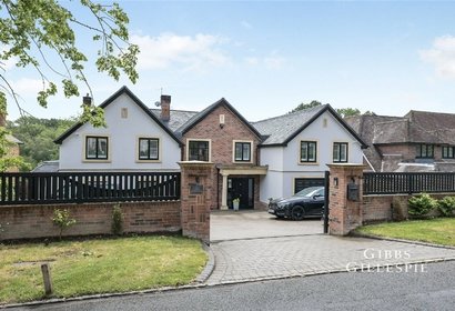 to let beech waye london 72271 - Gibbs Gillespie