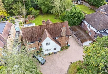 for sale ducks hill road london 72337 - Gibbs Gillespie