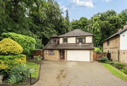 for sale valley road london 72343 - Gibbs Gillespie