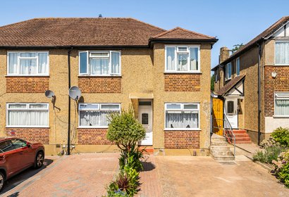 for sale valley close london 72578 - Gibbs Gillespie
