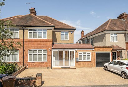 for sale holmdene avenue london 72852 - Gibbs Gillespie