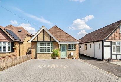 under offer st. edmunds avenue london 72926 - Gibbs Gillespie