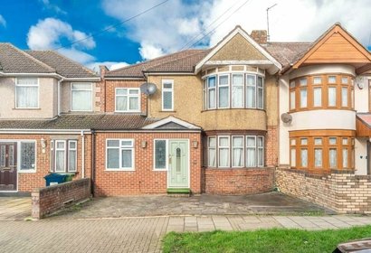 for sale weighton road london 73132 - Gibbs Gillespie