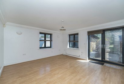 to let high road london 73602 - Gibbs Gillespie