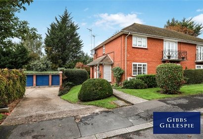 for sale barrowdene close london 74667 - Gibbs Gillespie