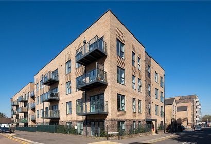 for sale south oxhey central london 9838 - Gibbs Gillespie