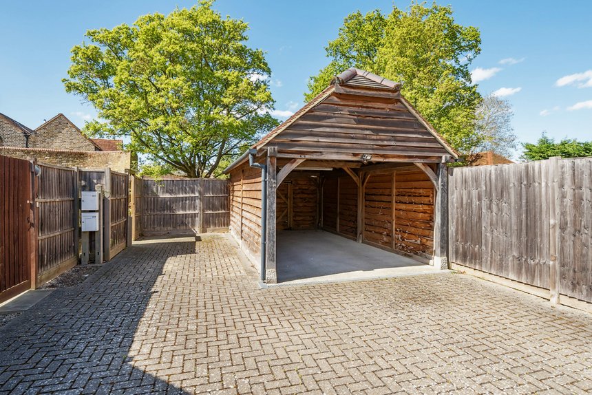 for sale lambourne place london 111 - Gibbs Gillespie