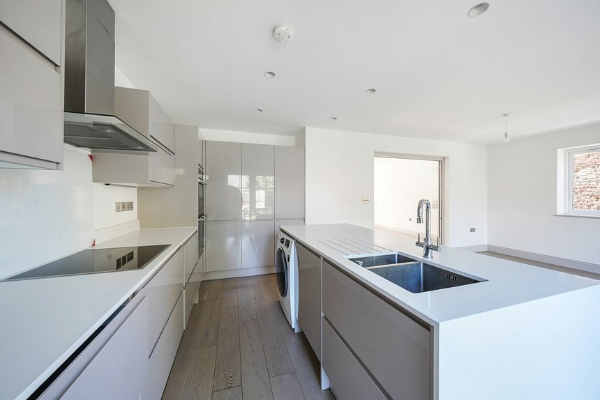 for sale lambourne place london 111 - Gibbs Gillespie
