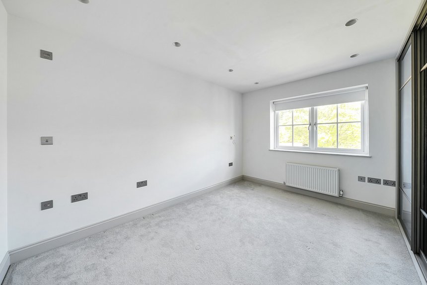 for sale lambourne place london 111 - Gibbs Gillespie