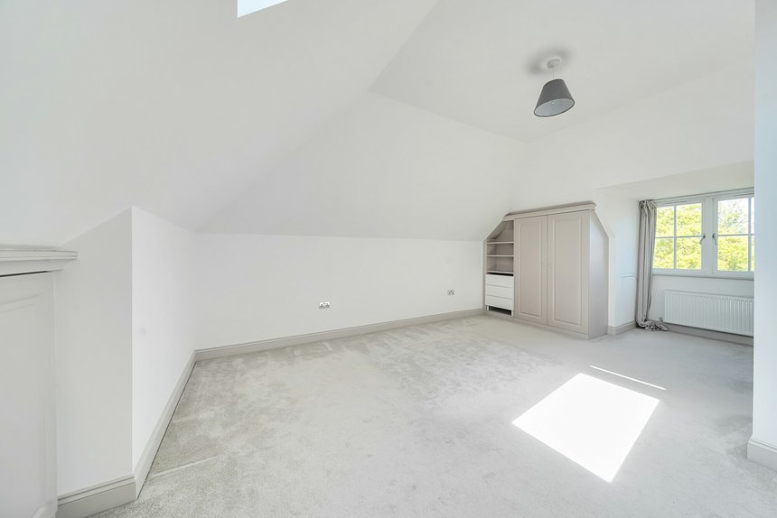 for sale lambourne place london 111 - Gibbs Gillespie