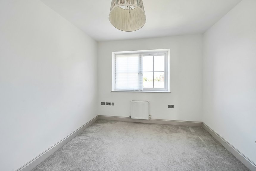 for sale lambourne place london 111 - Gibbs Gillespie