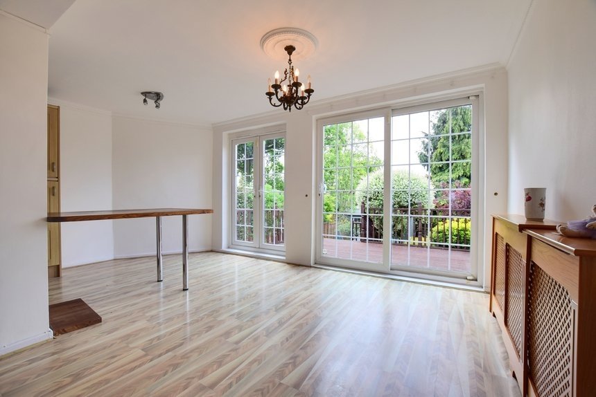 to let vernon drive london 11206 - Gibbs Gillespie