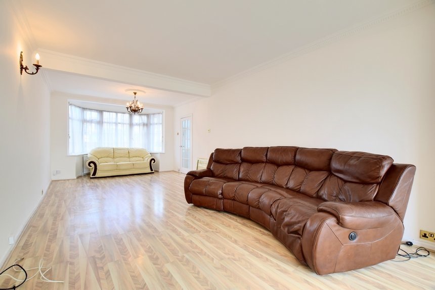 to let vernon drive london 11206 - Gibbs Gillespie