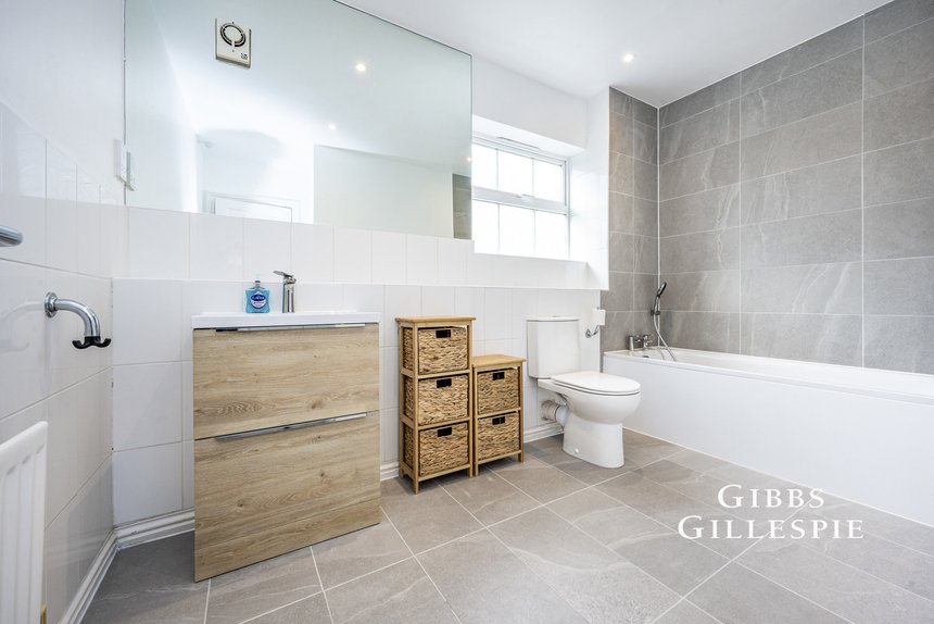 to let stirling avenue london 11235 - Gibbs Gillespie