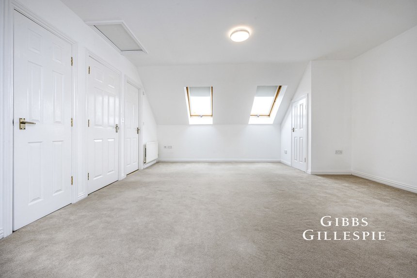 to let stirling avenue london 11235 - Gibbs Gillespie