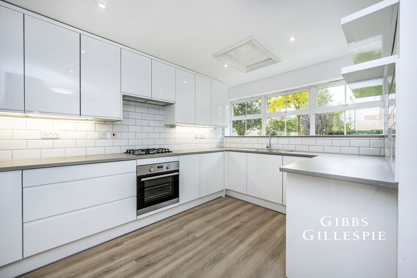 to let stirling avenue london 11235 - Gibbs Gillespie