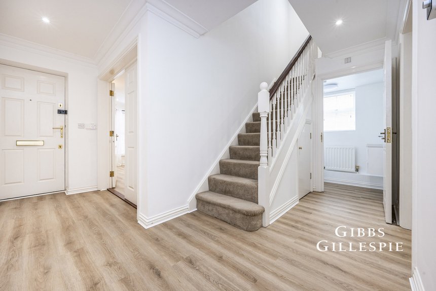 to let stirling avenue london 11235 - Gibbs Gillespie