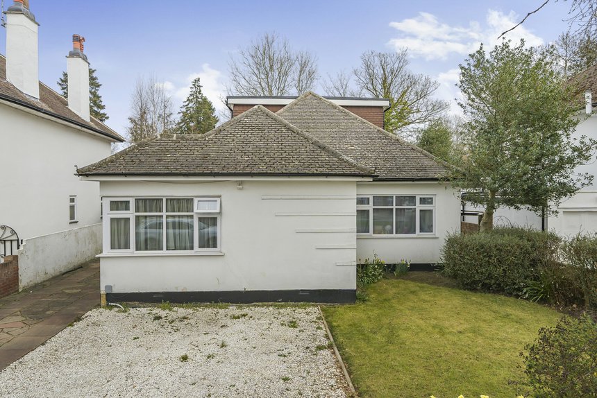 for sale st. thomas drive london 11825 - Gibbs Gillespie