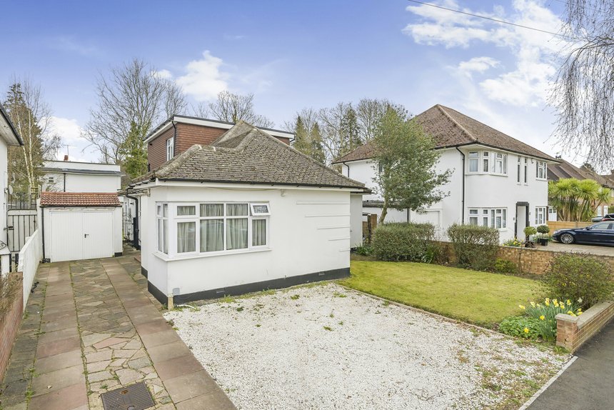 for sale st. thomas drive london 11825 - Gibbs Gillespie