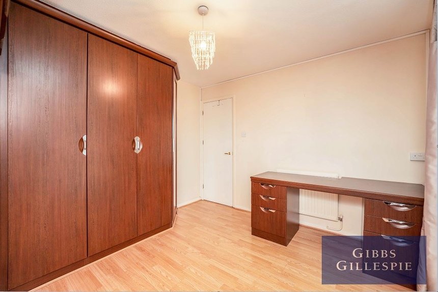 let agreed 15 london 11892 - Gibbs Gillespie