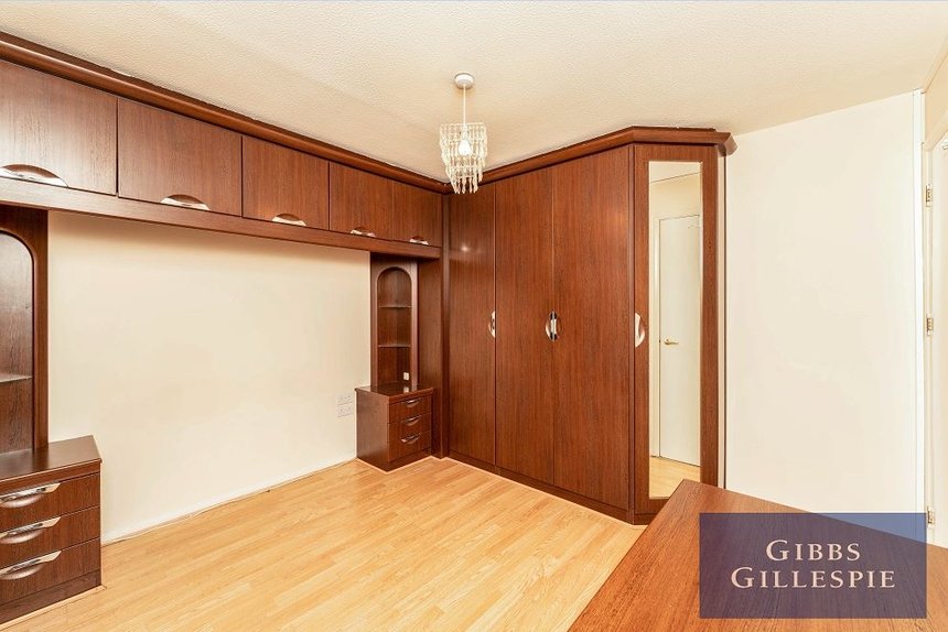 let agreed 15 london 11892 - Gibbs Gillespie